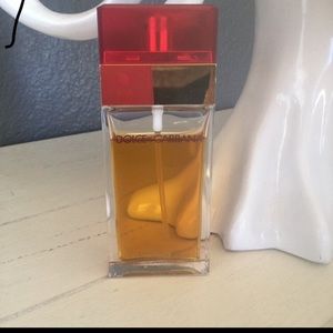 dolce gabbana red cap